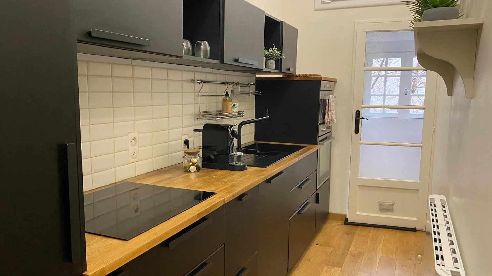 Charming Renovated Apartment Near The Beach マルセイユ フランス